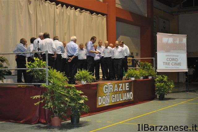 Coro Tre Cime di Abbiategrasso diretto dal maestro Luca Perrera