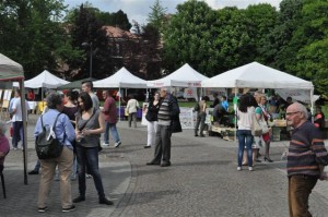 I gazebo delle associazioni che hanno partecipato alla giornata di commemorazione